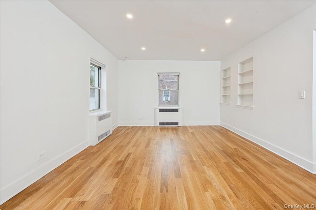 property at 13 Sunnybrook Rd