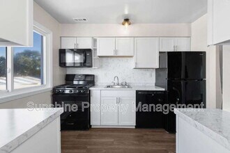 735 E Ocean View Ave in Norfolk, VA - Building Photo - Building Photo