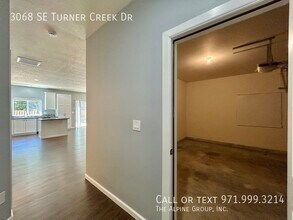3068 SE Turner Creek Dr in Hillsboro, OR - Building Photo - Building Photo