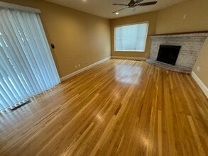 913 Tara Pl in Lodi, CA - Building Photo - Building Photo