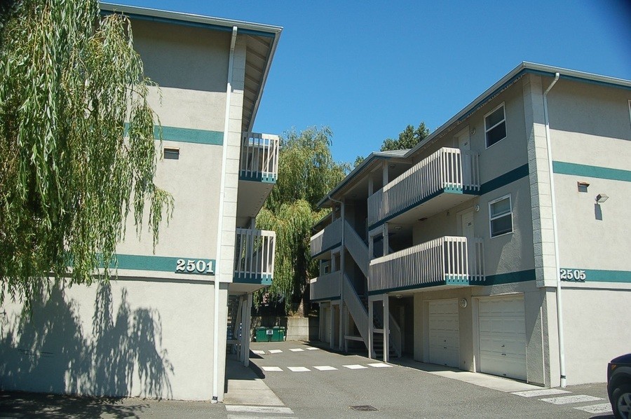 Southside Place in Bellingham, WA - Foto de edificio