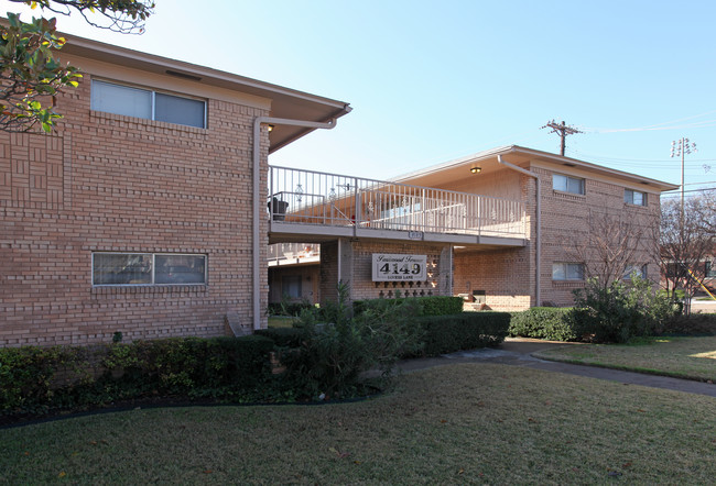 Parkwood Terrace in Dallas, TX - Foto de edificio - Building Photo