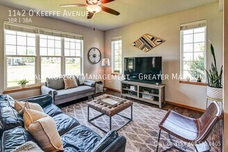 1142 O'Keeffe Ave in Sun Prairie, WI - Building Photo - Building Photo