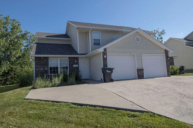 5810 Canaveral Dr in Columbia, MO - Building Photo - Building Photo