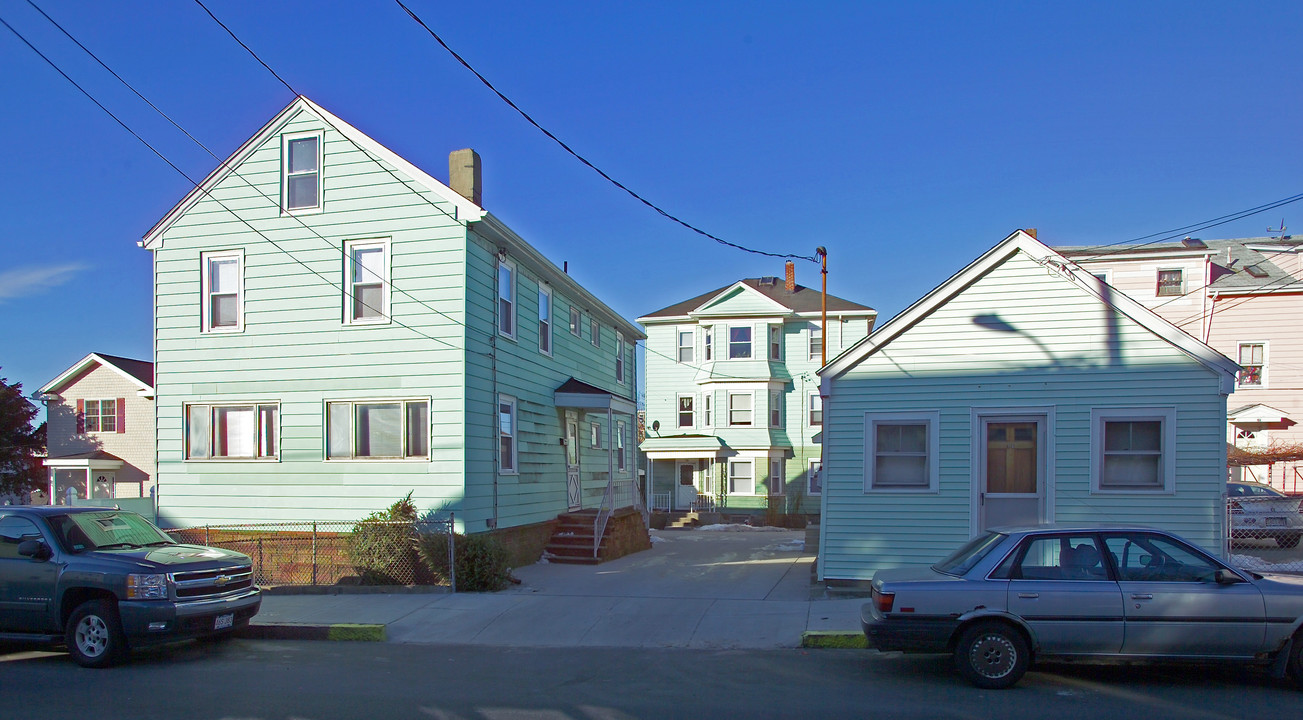 68-72 Orange St in Fall River, MA - Foto de edificio