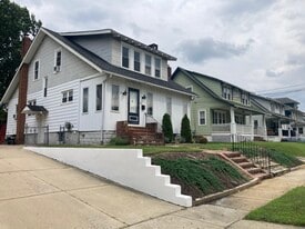 218 Evergreen Ave, Unit A in Oaklyn, NJ - Building Photo