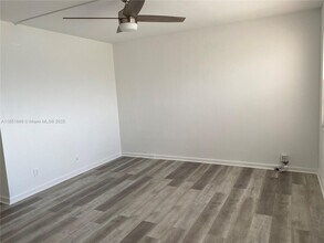 801 SW 133rd Terrace in Pembroke Pines, FL - Building Photo - Building Photo
