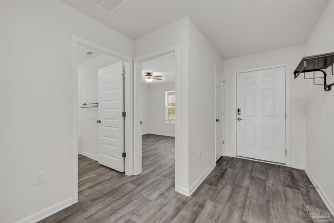 5557 Galahad Trl in Milton, FL - Building Photo - Building Photo