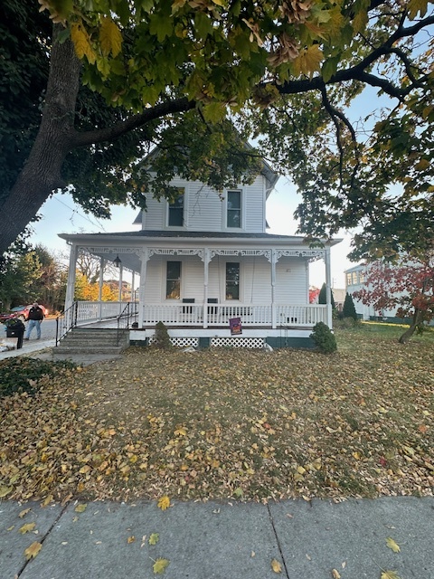 227 E Walnut St, Unit A lower Floor back in Hanover, PA - Building Photo