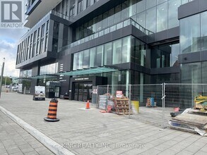 4015 The Exchange in Mississauga, ON - Building Photo - Building Photo