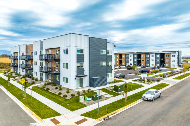 Millhouse East + West in Bozeman, MT - Foto de edificio - Building Photo