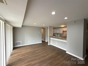 9329 Old Concord Rd in Charlotte, NC - Building Photo - Building Photo