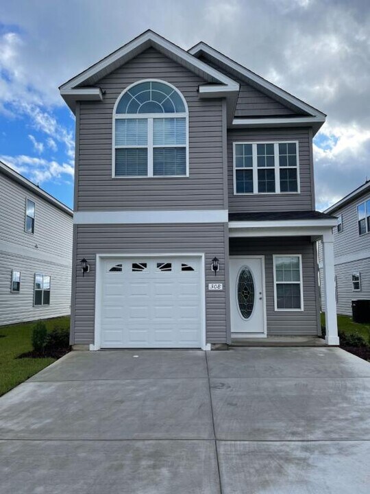 302 71st Ave N in Myrtle Beach, SC - Building Photo