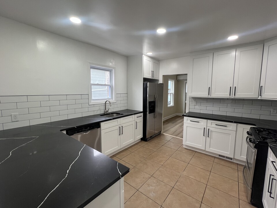 41 Russell Pl in Summit, NJ - Building Photo