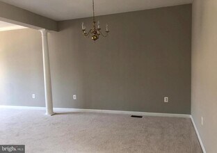 2925 Rotterdam Loop in Woodbridge, VA - Building Photo - Building Photo