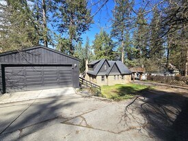 1922 E 18th Ave, Unit I203 in Spokane, WA - Building Photo