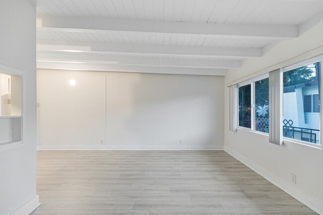 3324 Drew St in Los Angeles, CA - Building Photo - Building Photo