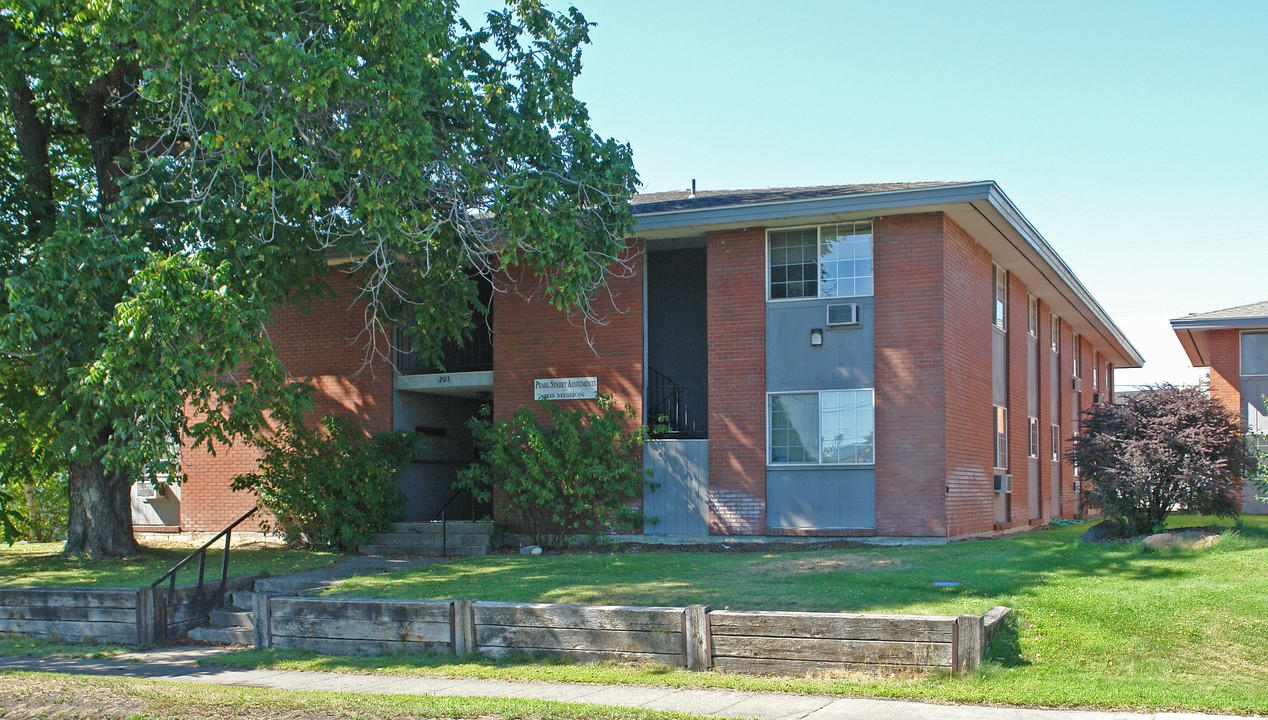 203 E Mission Ave in Spokane, WA - Foto de edificio