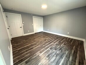 303 Norwich-New London Turnpike in Montville, CT - Building Photo - Building Photo