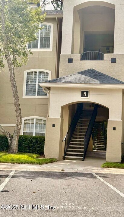 1701 The Greens Way in Jacksonville Beach, FL - Building Photo