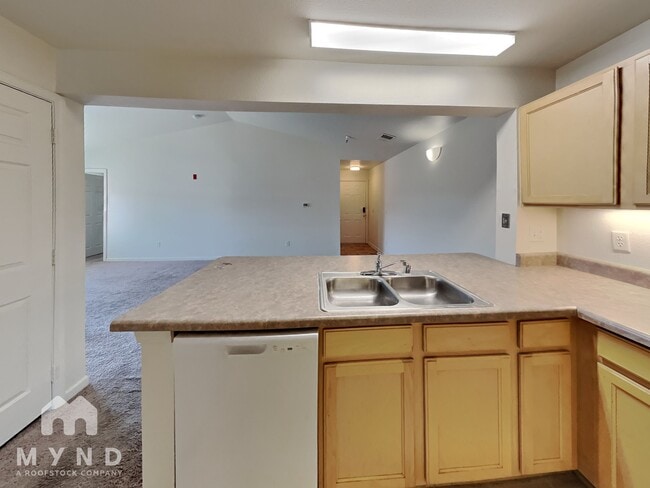 200 Talus Way in Reno, NV - Building Photo - Building Photo