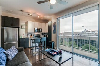 3700 McKinney Ave-Unit -ID1035192P in Dallas, TX - Building Photo - Building Photo