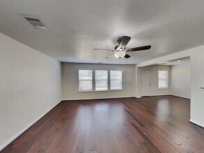 18735 Westgate Park Dr in Cypress, TX - Building Photo - Building Photo