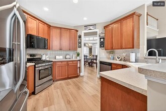 4023 Lost Oak Dr NE in Buford, GA - Building Photo - Building Photo