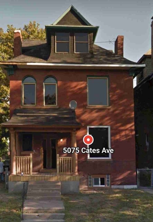 5075 Cates Ave in St. Louis, MO - Building Photo