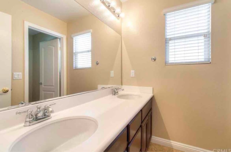 13744 Dellbrook St in Corona, CA - Building Photo