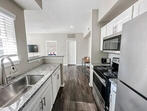 6402 Clairfield St in Corpus Christi, TX - Building Photo - Building Photo