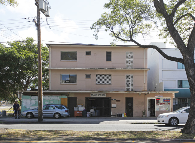 1716 Kalakaua Ave in Honolulu, HI - Building Photo - Building Photo