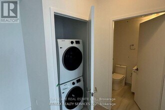 260 Malta Ave. in Brampton, ON - Building Photo - Building Photo