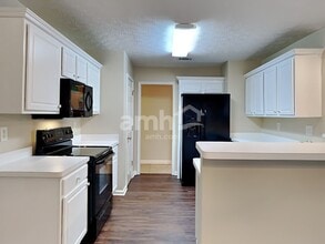 103 Cottonwood Pl in Stockbridge, GA - Building Photo - Building Photo