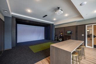 Brooks of Plymouth in Plymouth, MN - Building Photo - Interior Photo