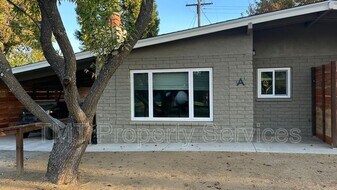 17259 Walnut Ave in Atascadero, CA - Building Photo