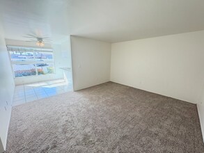 285 Moss St in Chula Vista, CA - Building Photo - Building Photo