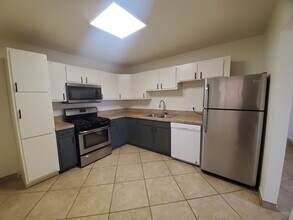 2828 E Janice Wy in Phoenix, AZ - Building Photo - Building Photo