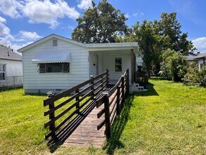 1307 Fisher St in Morehead City, NC - Building Photo - Building Photo