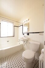 1311 Madison St., NW in Washington, DC - Building Photo - Interior Photo