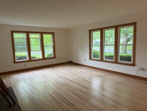 403 E Mitchell Ave in State College, PA - Building Photo - Building Photo