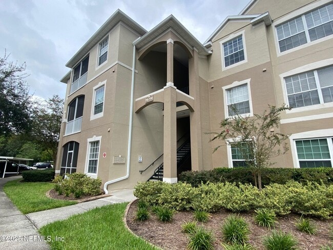 7990 Baymeadows Rd in Jacksonville, FL - Foto de edificio - Building Photo