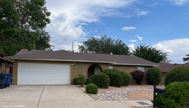 property at 9704 Avenida de la Luna N East
