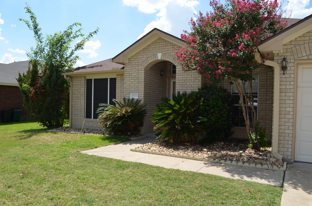 2523 Creek Dr in Harker Heights, TX - Building Photo