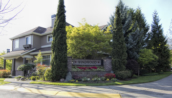 Windwood Village in Redmond, WA - Building Photo