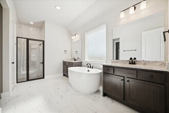 2022 Serene Spgs Dr in Richmond, TX - Building Photo - Building Photo