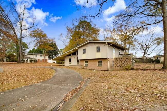 514 Forest Hill Dr in Goldsboro, NC - Building Photo - Building Photo