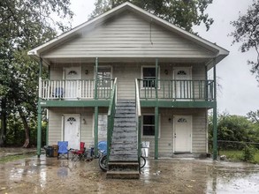 226 W Canino Rd in Houston, TX - Building Photo - Building Photo