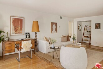 2929 Waverly Dr in Los Angeles, CA - Building Photo - Building Photo