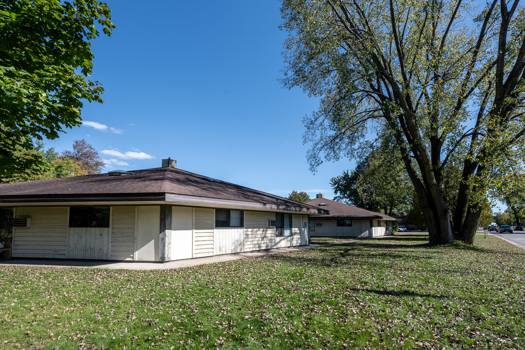 Sonstra Apartments in Stevens Point, WI - Building Photo